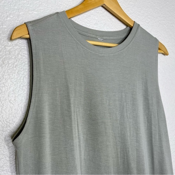 Athleta Cloudlight Restore Tank Light Sage Green Medium - Picture 5 of 8